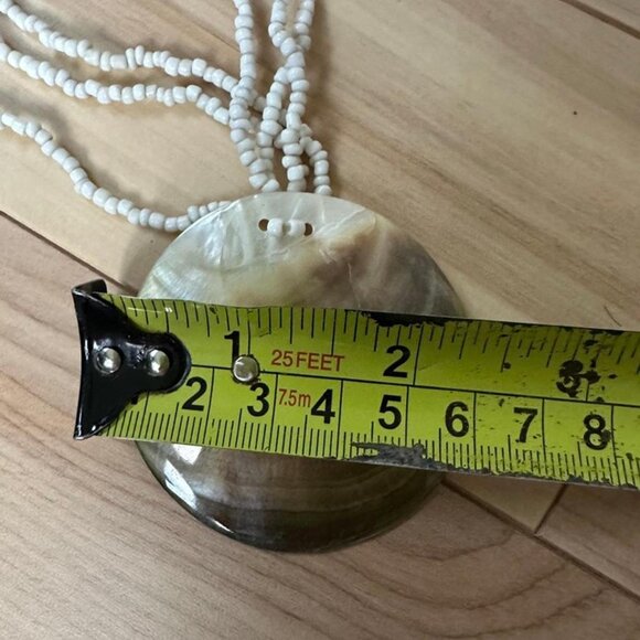 Vintage Vacation Mermaid Set – Real Seashell Pendant Necklace + Wooden Bangle - Picture 4 of 7